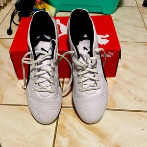 Puma Monarch FG soccer cleats